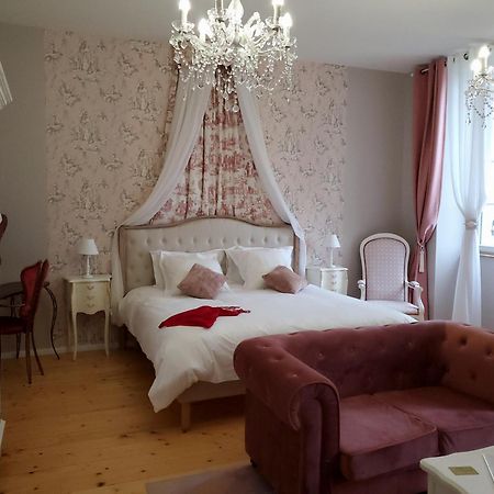 Domaine De La Gemoliere Bed and Breakfast Gémozac Exteriör bild