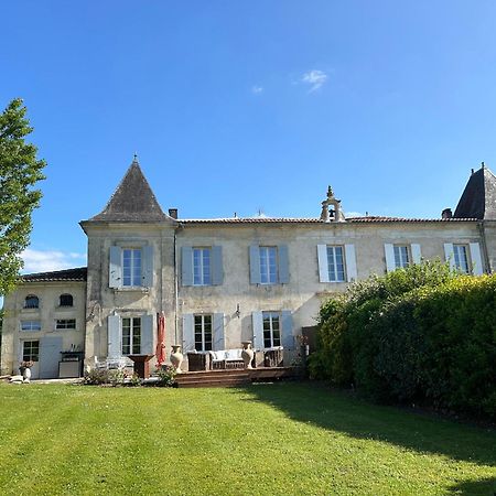Domaine De La Gemoliere Bed and Breakfast Gémozac Exteriör bild