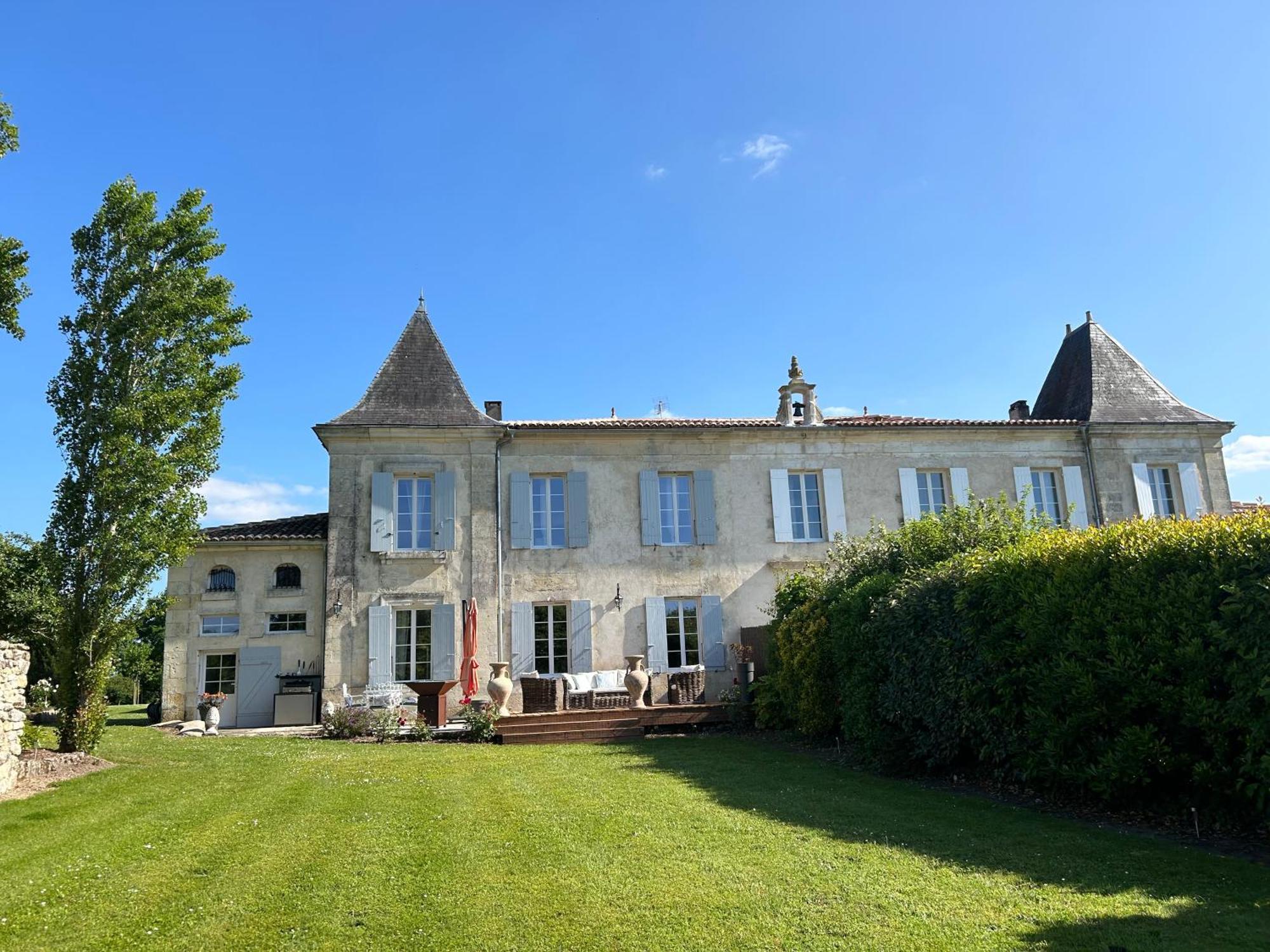 Domaine De La Gemoliere Bed and Breakfast Gémozac Exteriör bild